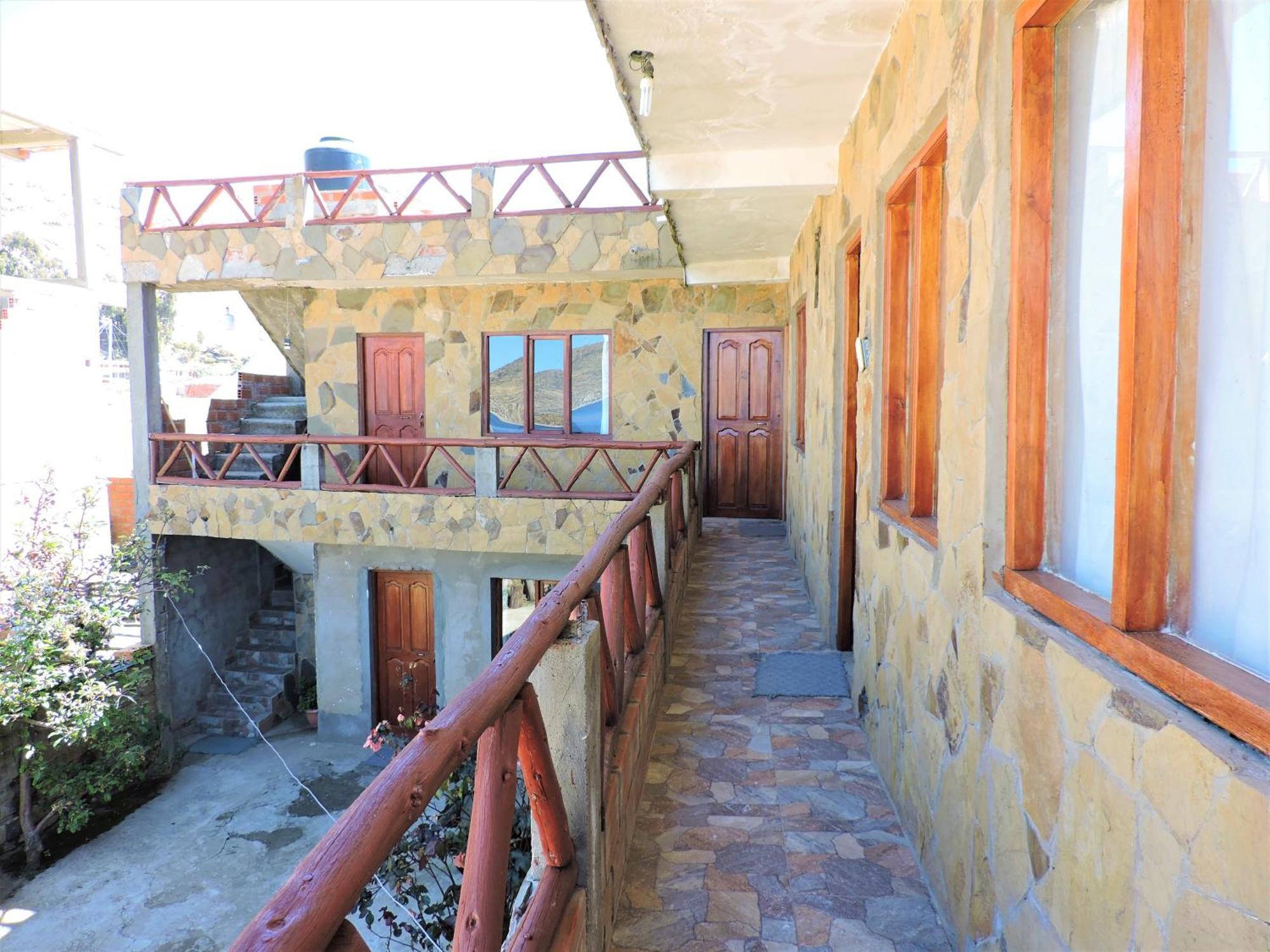 Titi Qala Hostel Comunidad Challapampa Exterior foto